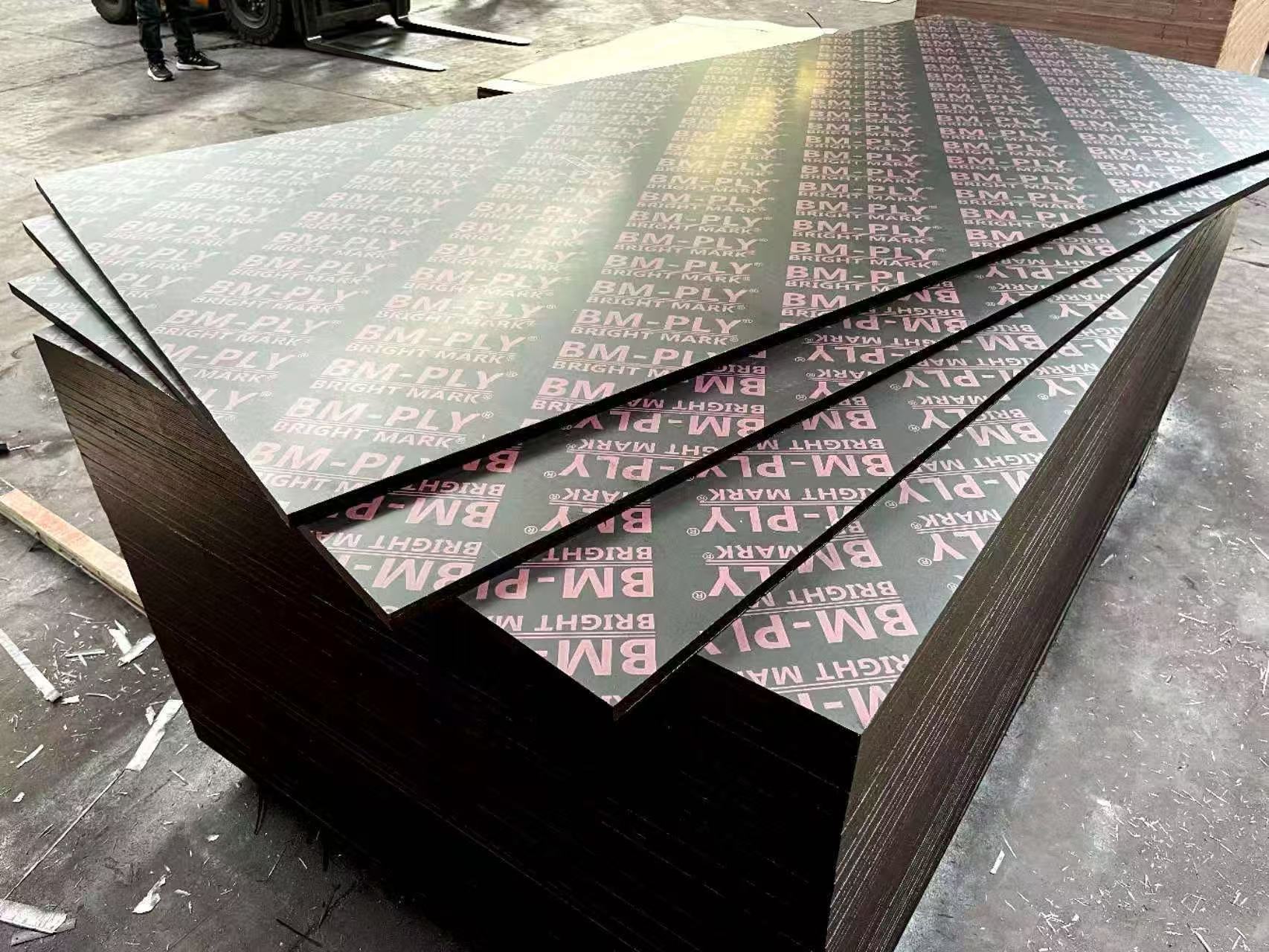 Poplar Film Faced Plywood