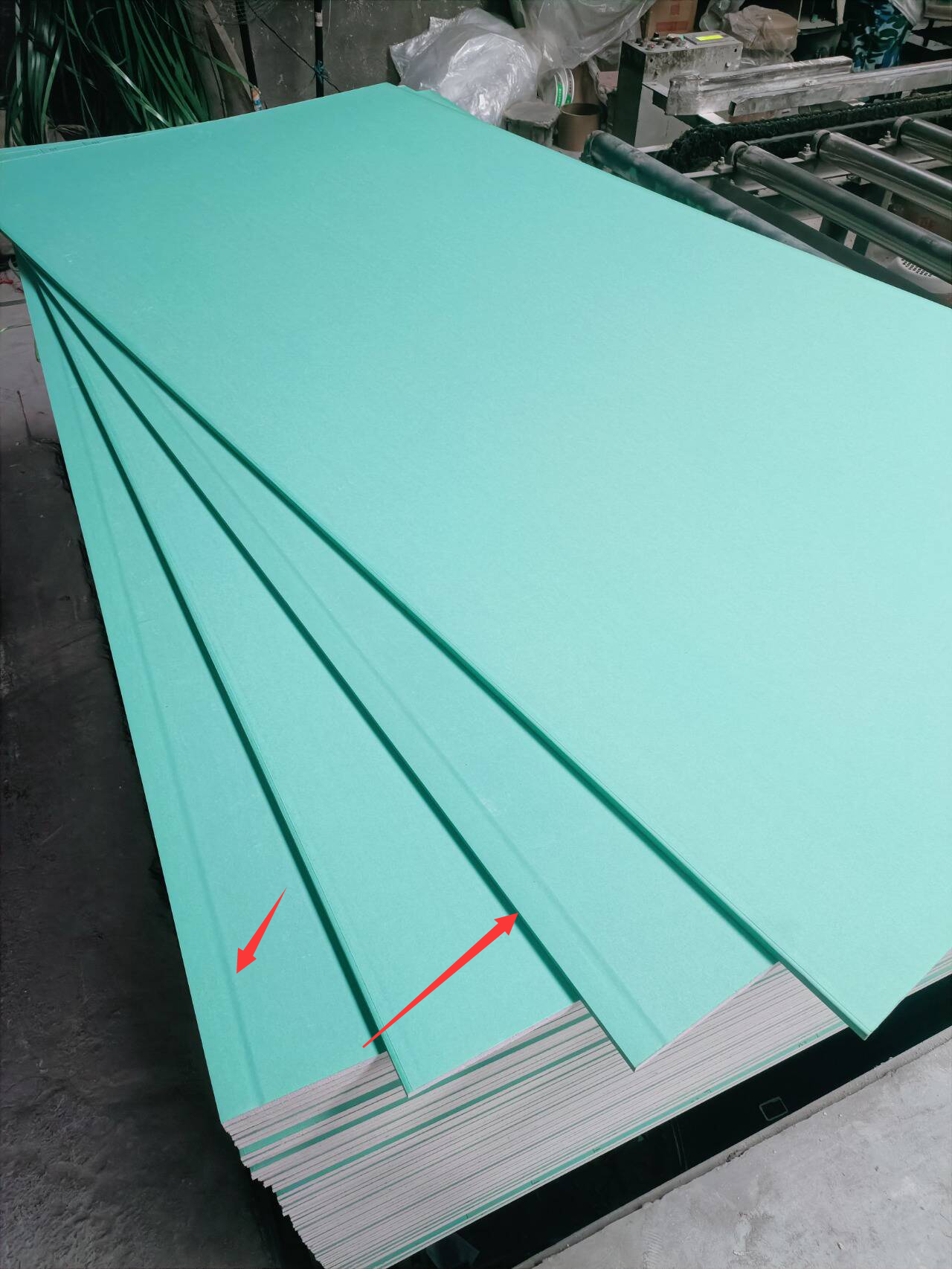 GYPSUM BOARD