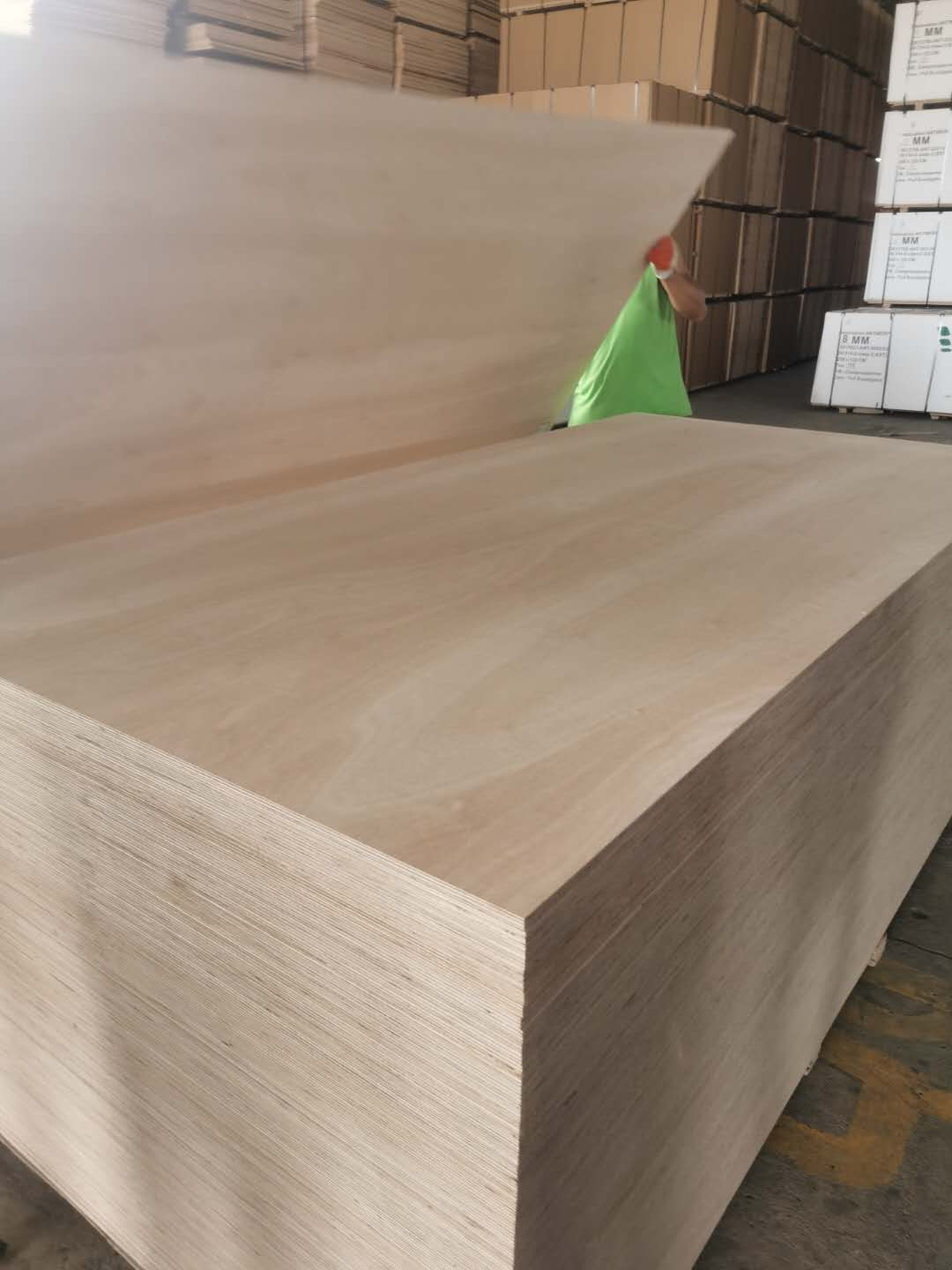 COMMERCIAL PLYWOOD