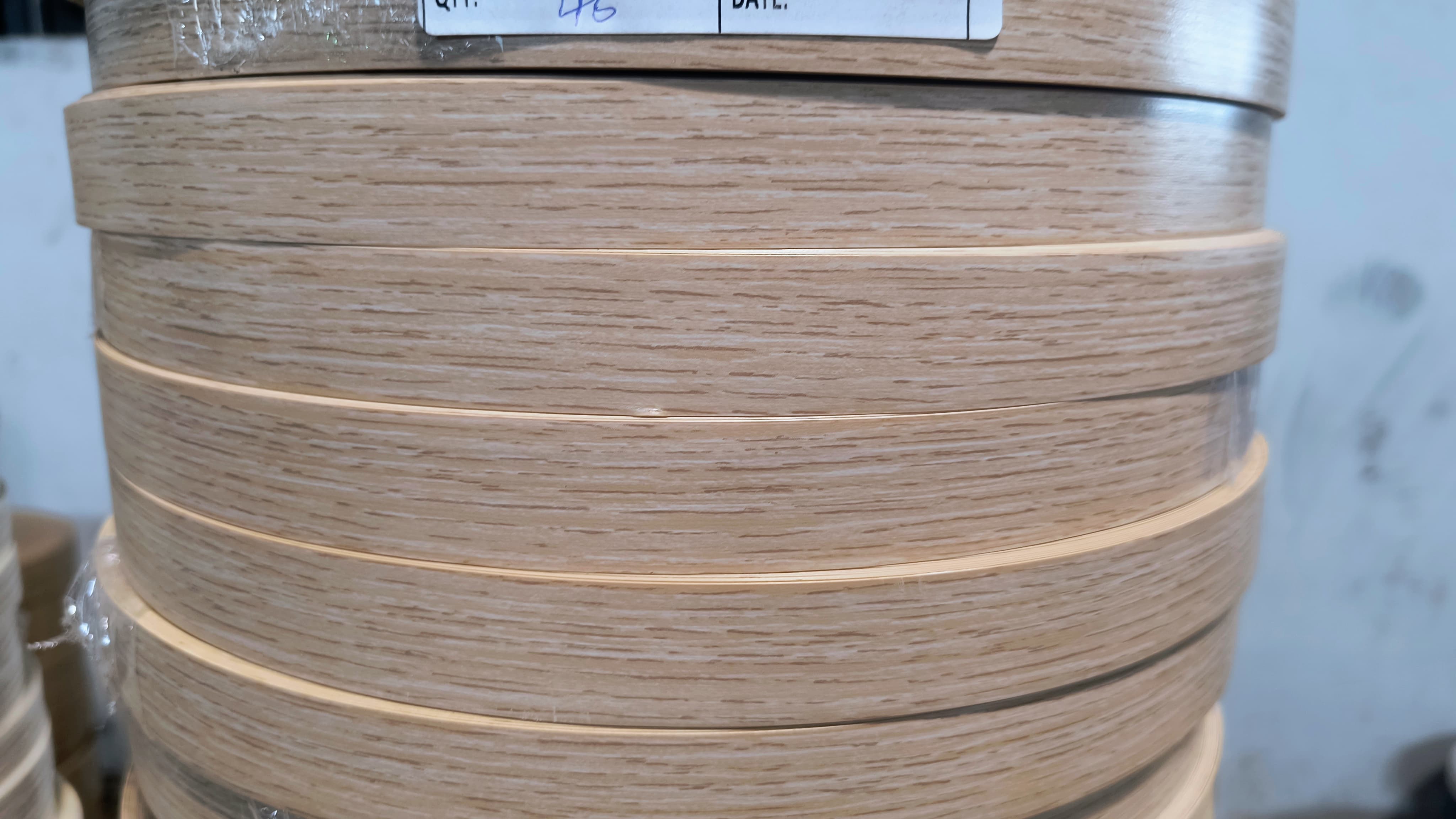 WOODEN ROLL