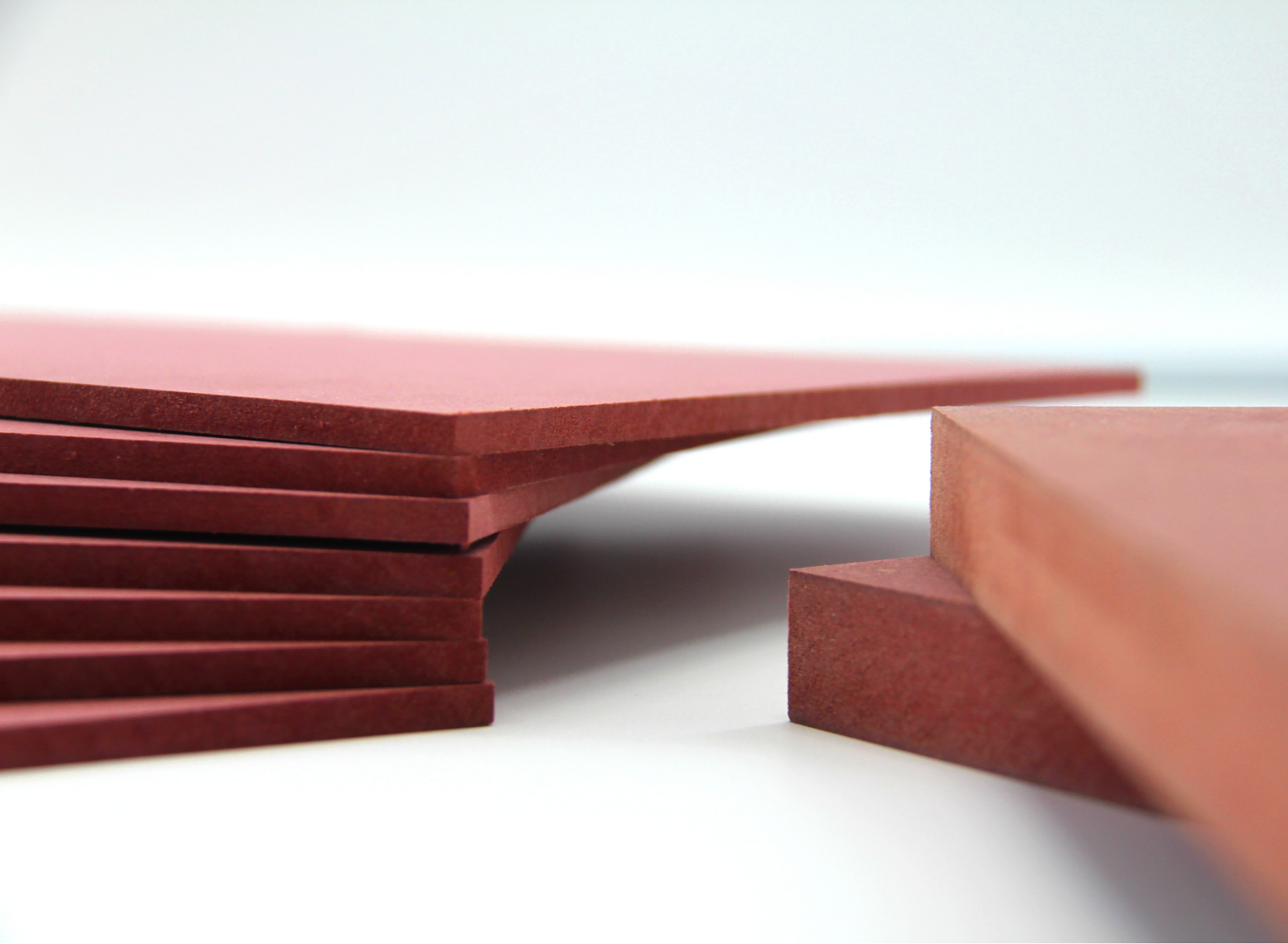 Flame retardant board