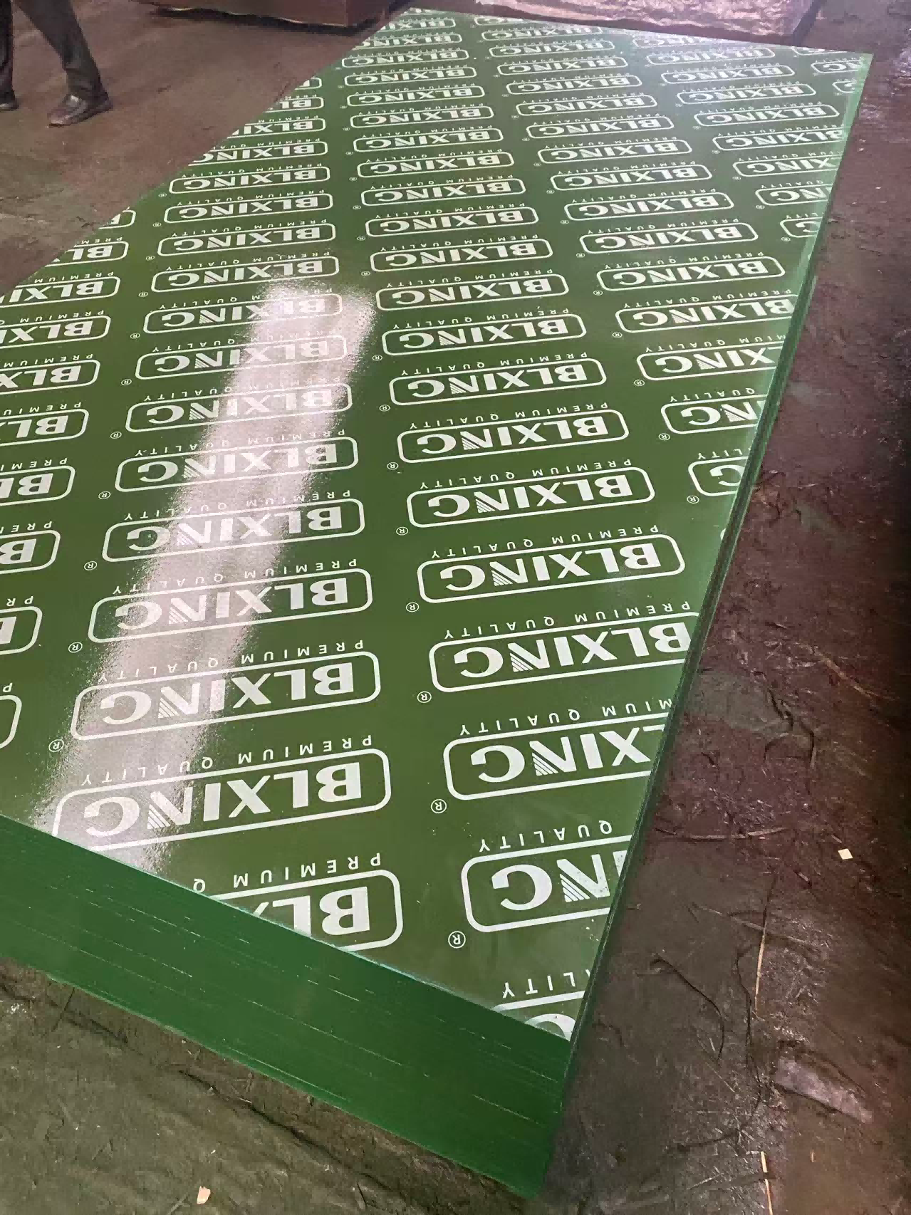 GREEN PP FACED PLYWOOD